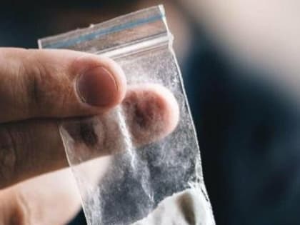 Девушка нашла наркотики в лесу и отправилась в тюрьму