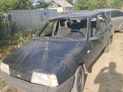 Под Саратовом 15-летний водитель опрокинул легковушку