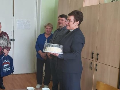 Ирина Колесникова встретилась с активистами партии Петровского района