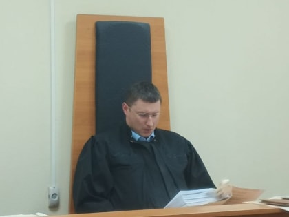 Аферы мэрии. Муж Чеконовой фрилансил в рабочее время, его МКУ принимало дома с недоделками