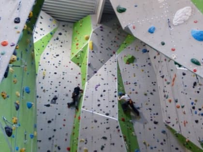 В Саратове на стадионе открыли скалодром за 33 млн рублей