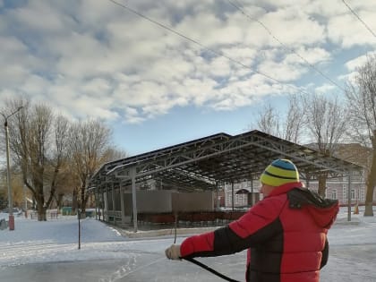Катки и хоккейные коробки в Балаковском муниципальном районе. Список адресов