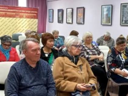 Отдел абонемента. Центральная городская библиотека.  Заседание клуба «Оптимисты». Тема заседания: « Безопасное лето. Слагаемые здоровья».