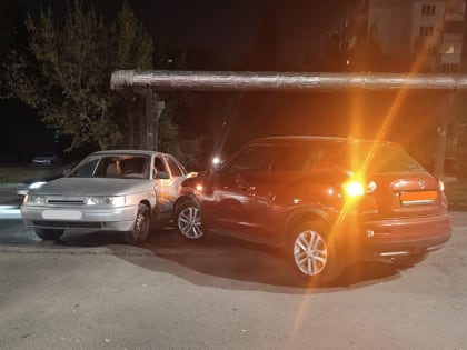 У отдела полиции в Солнечном встретились "двенадцатая" и "Жук". Есть пострадавшие