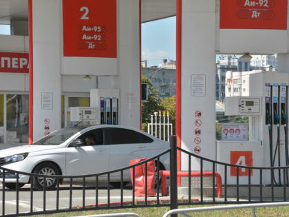 Вслед за бензином, который и так один из самых дорогих в ПФО, в регионе поползли вверх цены на дизельное топливо