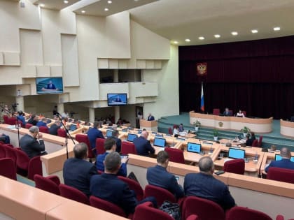 Парламентарии обязали глав муниципалитетов чаще встречаться с жителями и утвердили для себя официальный день работы в округе