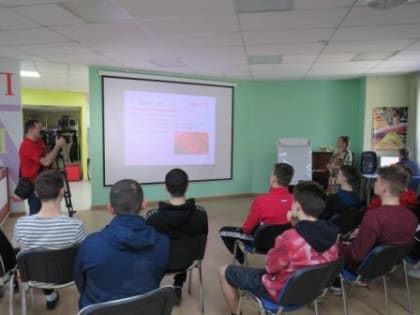 Библиотека №9. «Донорство-маркер здоровья», тематический урок в рамках проекта АНО «Донор Волга» при поддержке Фонда президентских грантов