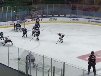 Оставшийся в меньшинстве саратовский "Кристалл" уступил в Воронеже