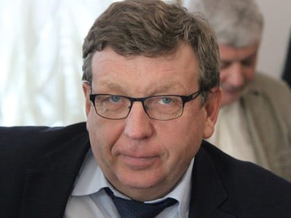 Президент России наградил врача из Саратова