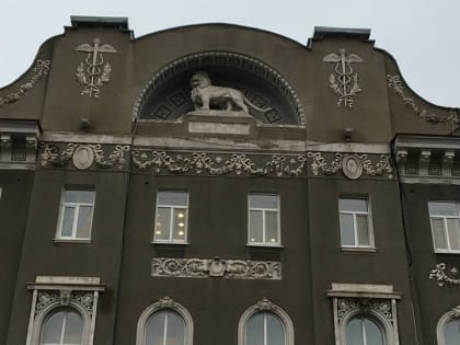 Многодетная семья в Саратове осталась без земли из-за постановления мэра