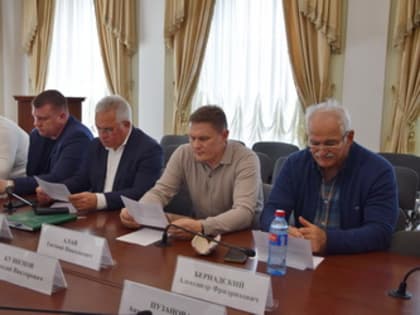 Депутаты приняли участие в заседании рабочей группы по увековечению памяти героев СВО