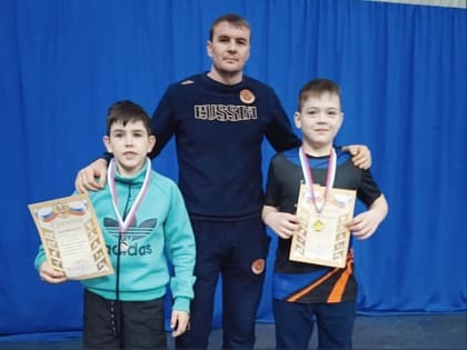 Поздравляем наших борцов!