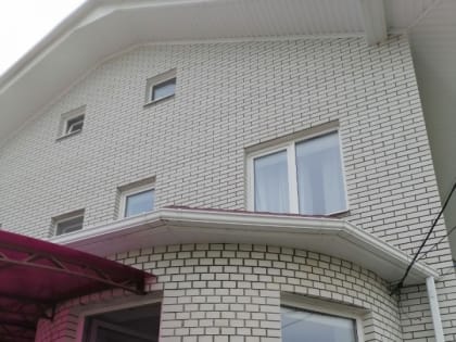 В Саратове годовалый малыш выпал из окна. Он в тяжелом состоянии