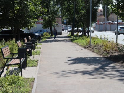 Лада Мокроусова: «Продолжаем обустройство небольших по площади территорий – мини-скверов»