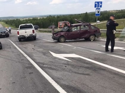 В ДТП под Саратовом погибла пассажирка и ранены оба водителя