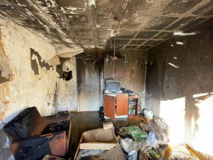 Пьяный саратовец выпрыгнул из горящей на третьем этаже квартиры