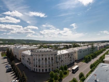 Саратовцев ждет очень жаркий день с сильным ветром