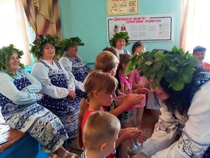 Фольклорный праздник "Берёзкина карусель"