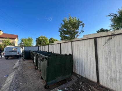 Коммунальными службами в круглосуточном режиме проводятся мероприятия по благоустройству города