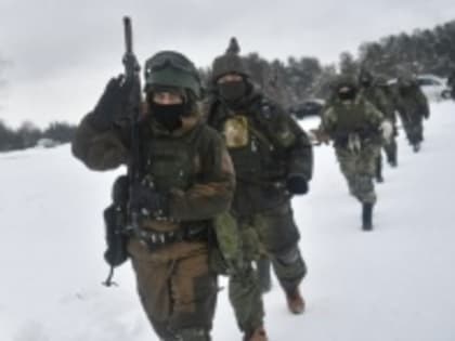 Губернатор области Роман Бусаргин поздравил жителей с 23 февраля