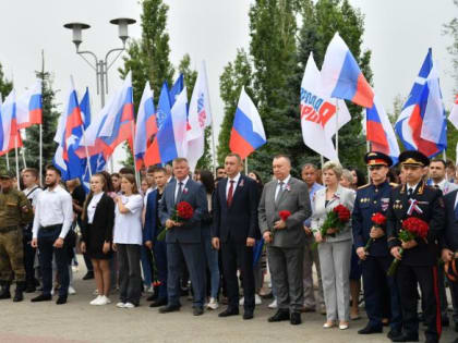 В Парке Победы прошло торжественное мероприятие, посвященное Дню Государственного флага