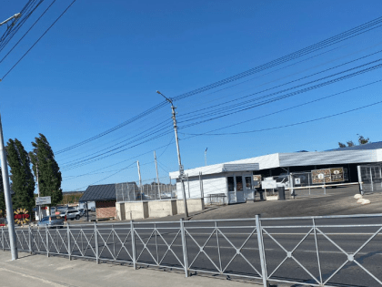 Сотрудники комитета дорожного хозяйства, благоустройства и транспорта совместно с представителями Общественной палаты Саратова провели осмотр установленных пешеходных ограждений в 