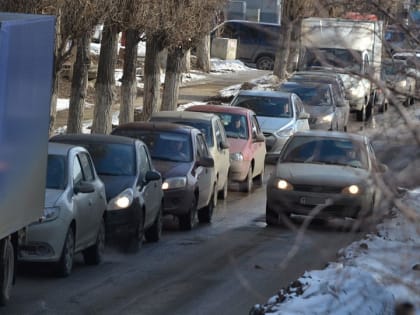 Вместо новых: в России рекордно вырос оборот подержанных машин