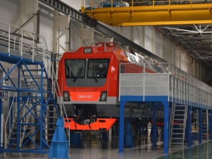 "Завод локомотивов" увеличивает производство и набирает штат
