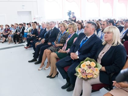 Депутаты областной Думы приняли участие в работе областного педагогического совета