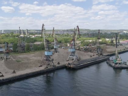 Саратовский порт открыл грузовую навигацию 2025 года