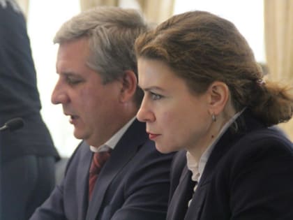 "Ларечная комбинация". Глава КУИ осталась в должности, мэрия ссылается на Конституцию