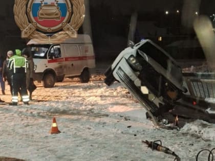 Volkswagen врезался в дорожное ограждение. Водитель авто погиб