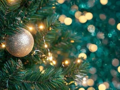 Поздравление председателя Ассоциации «Совет муниципальных образований Саратовской области» Л.П. Жуковской с Новым годом.​