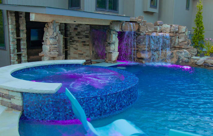 KCMO build detail: pool surround