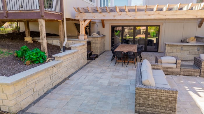 Lenexa build detail: retaining wall