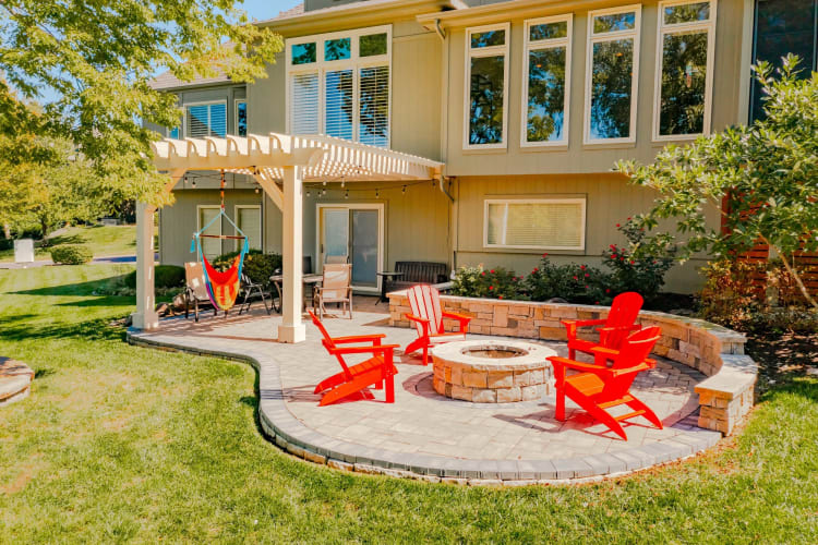 Pergola & Fire Pit