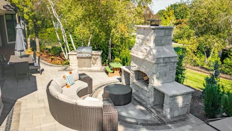 Fireplace & Grill Station