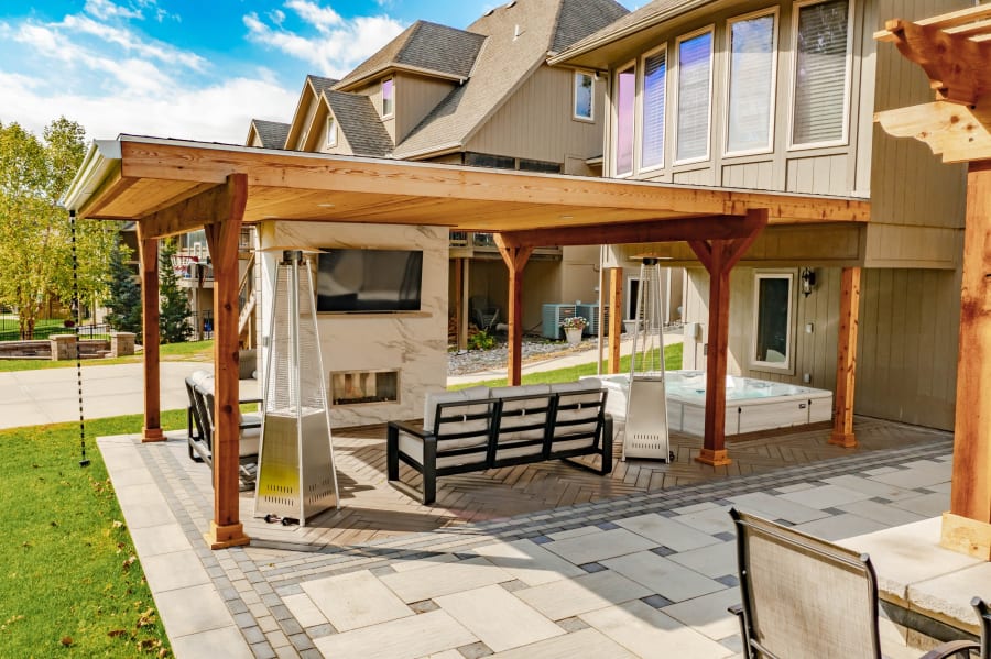 Fireplace, Outdoor Kitchen & Pergola