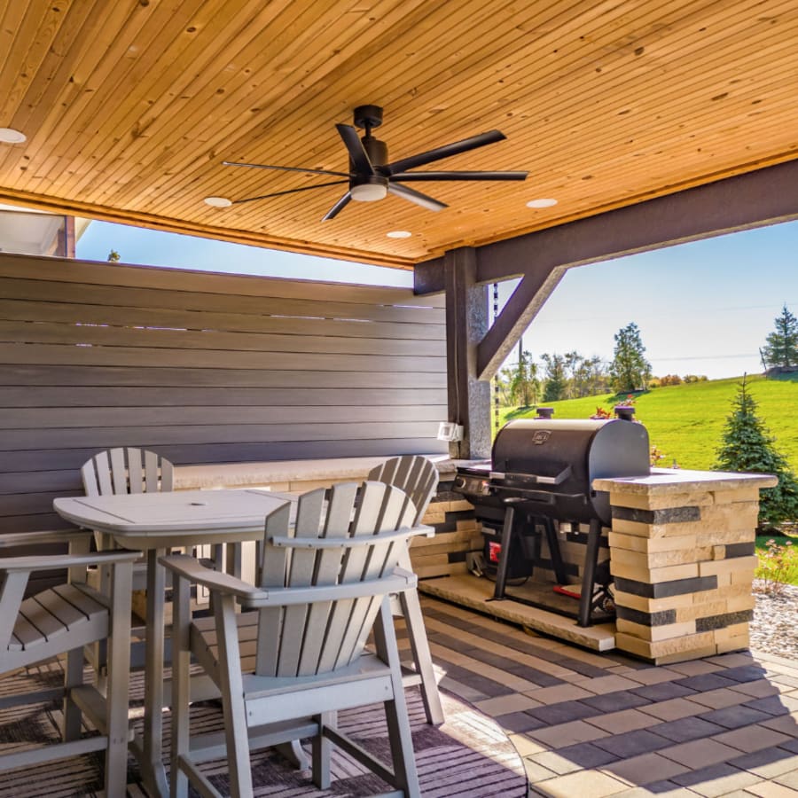 Grill Alcoves vs. Fully Built In Outdoor Kitchens