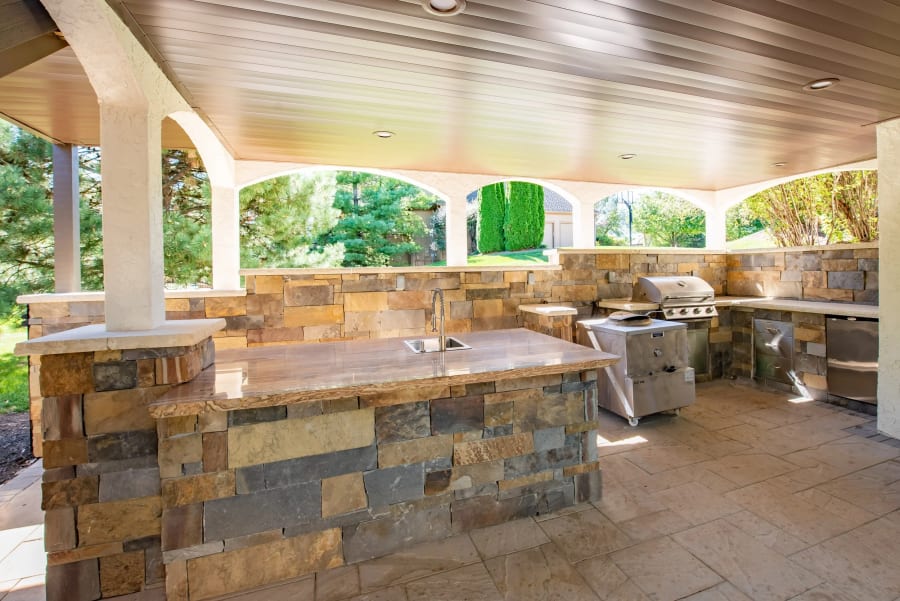 Outdoor Kitchen