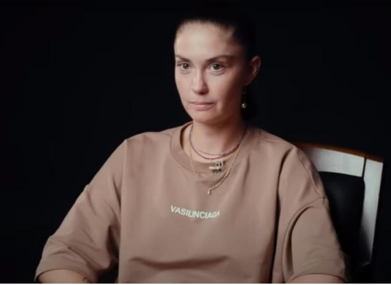 Агата Муцениеце снова примерила образ героини из сериала «Закрытая школа»