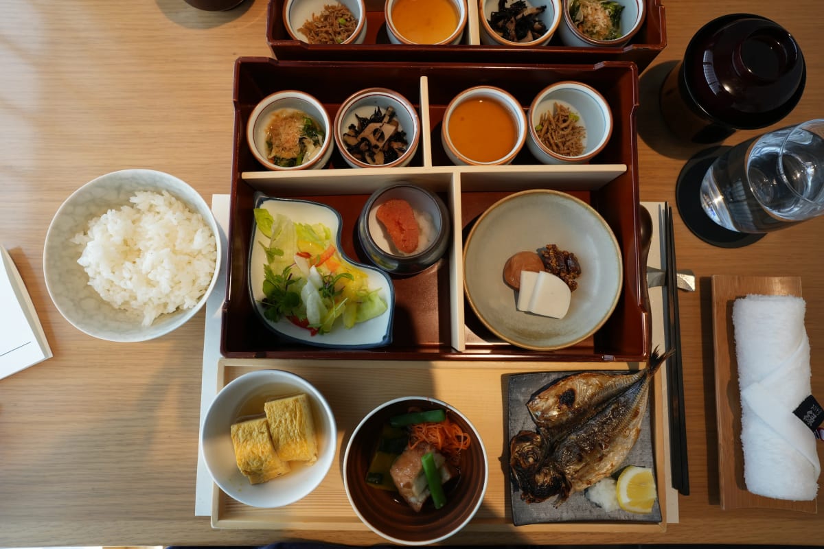 朝ごはん、もりだくさん