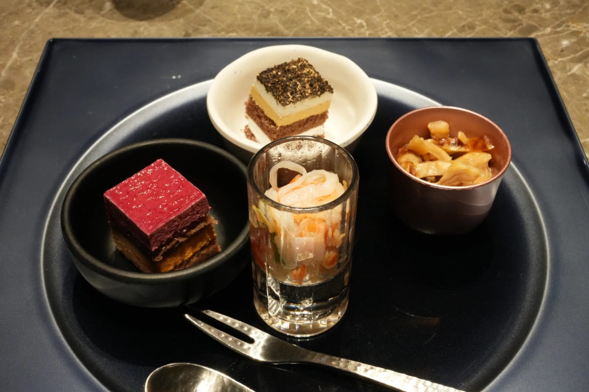 ラウンジのデザート