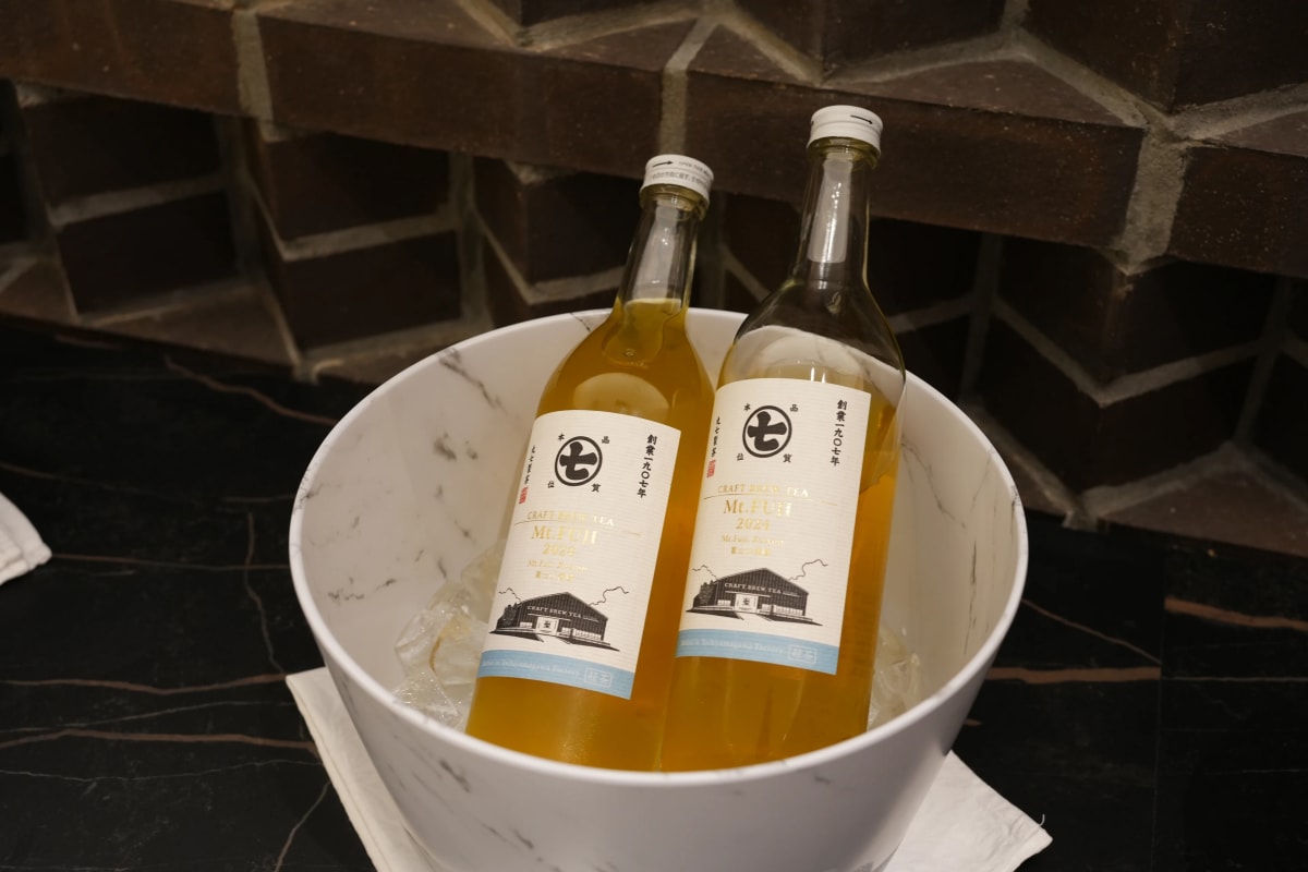 高級そうなお茶