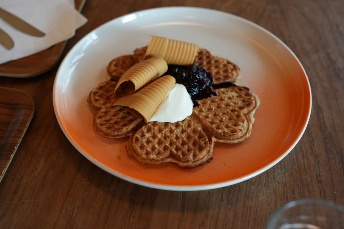 ブルーベリーとチーズのワッフル