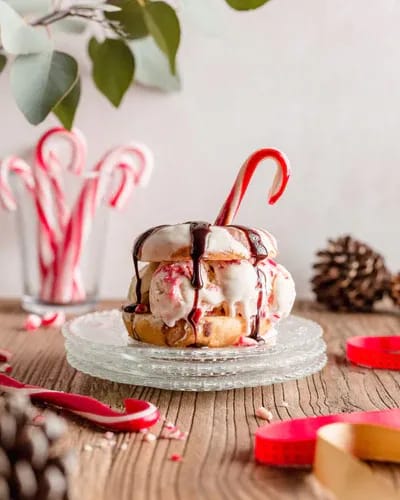 Recetas dulces • Donut navideña rellena con helado de vainilla