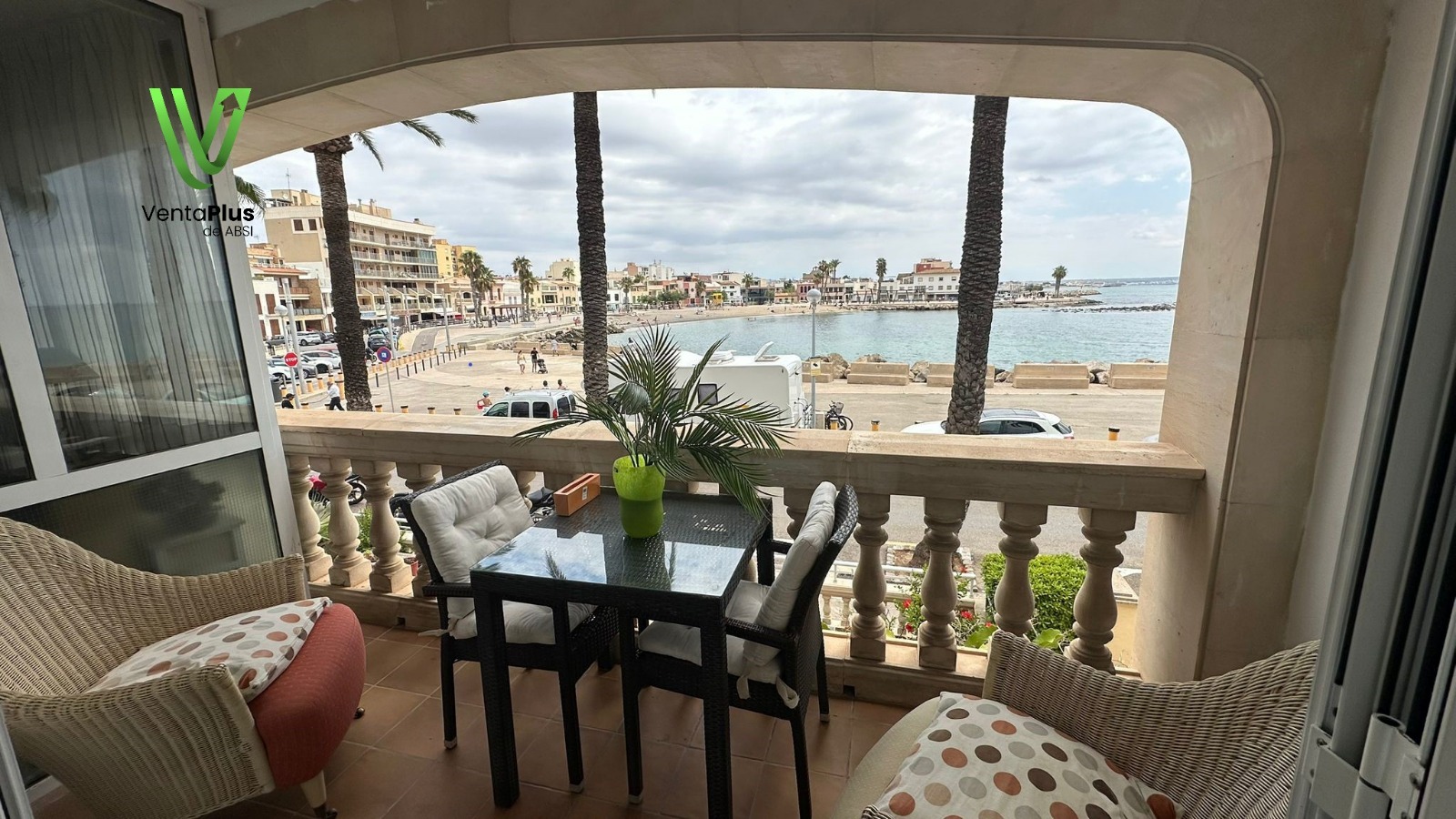 Apartamento en venta en primera línea de mar