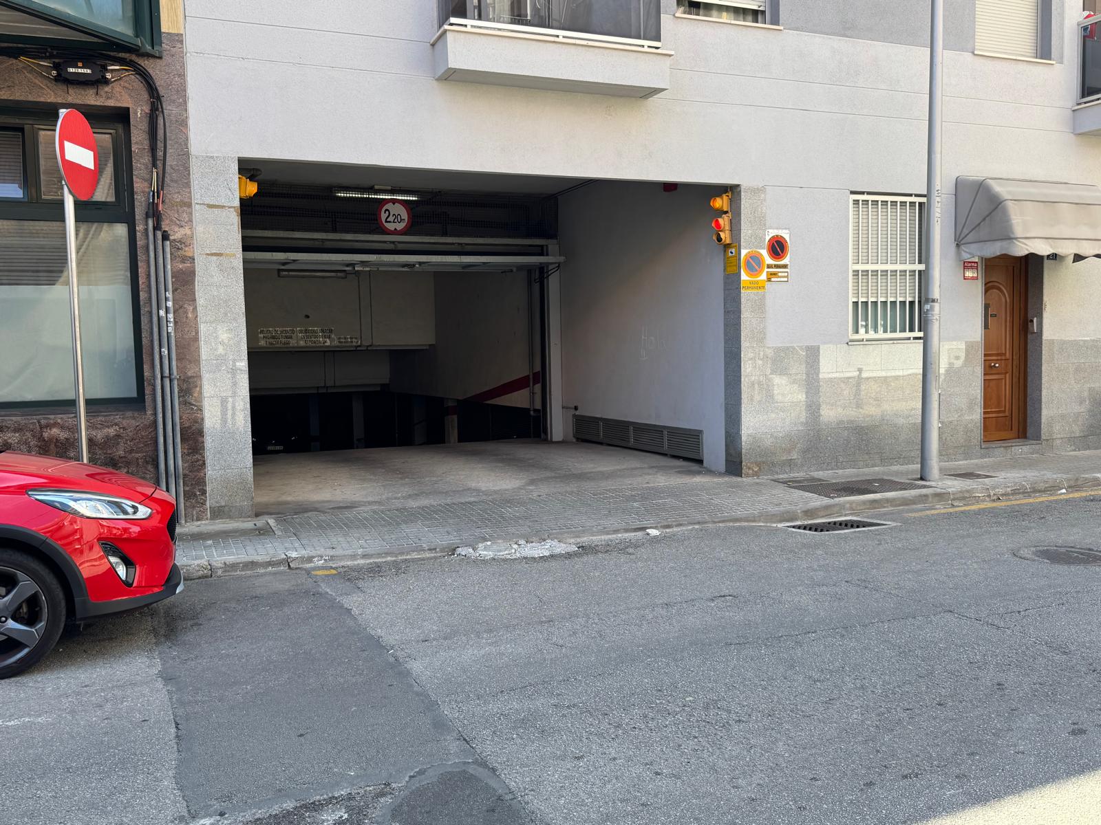 Plaza de parking amplia en Coll d’en Rabassa – Palma de Mallorca