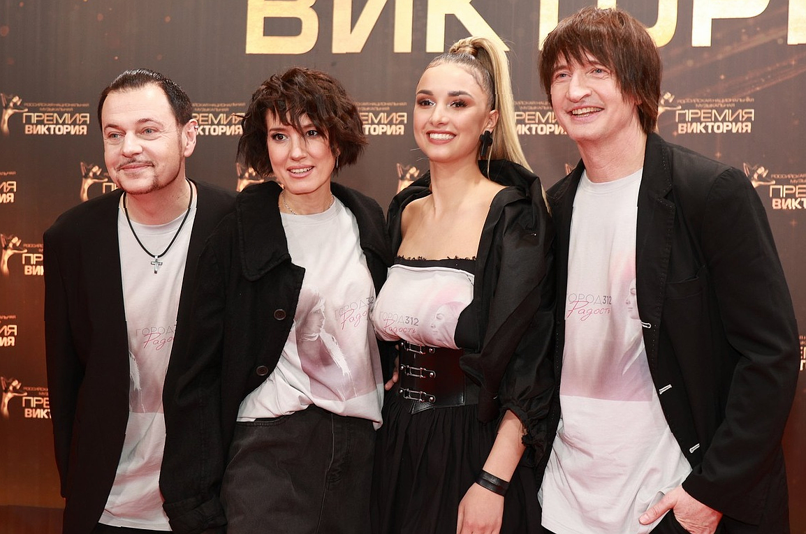 Солистка "Города 312" Диана Макарова: "Я с радостью поддерживаю Аю"