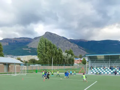 Cover de Entrenamiento 2017 en cancha sintética